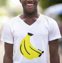 Load image into Gallery viewer, Man in MiliMili Banana V Neck
